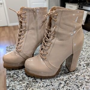 Women's Tan Lace-Up Ankle Boots